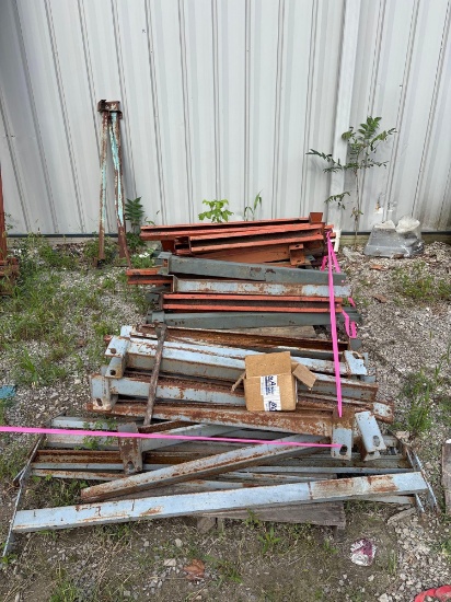 Assorted Pallet Racking Uprights, Beams & Steel Diamond-Plate