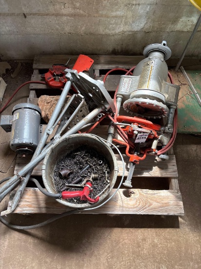 RIDGID 300 Pipe Threading Machine with Die Head, Motor & Accessories
