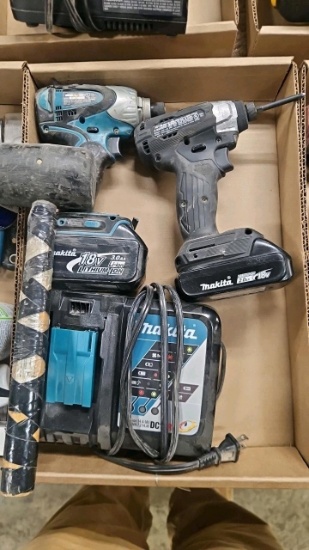 Makita BTD141 & XDT18 18V Cordless Impact Drivers with (2) Batteries & Charger