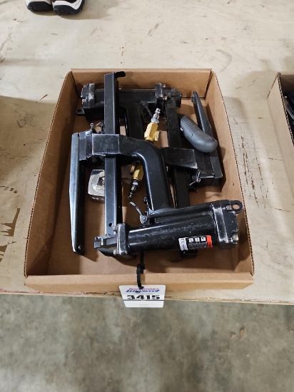 (2) SP50-10B Pneumatic Stapler, 55 PSI Max, 3/8"-5/8" Staple Range