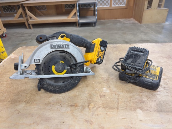 DeWalt DCS391 20V MAX 6-1/2" Cordless Circular Saw w/ 5Ah XR Battery & DCB112 Charger