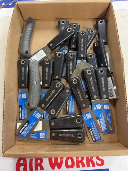 Ormadus Putty Knife & Utility Knife Assortment Lot, Qty Approx. 20