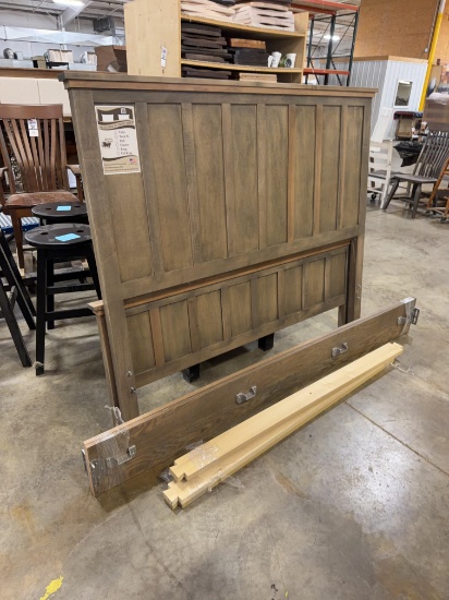 Maple Hollis Queen Bed