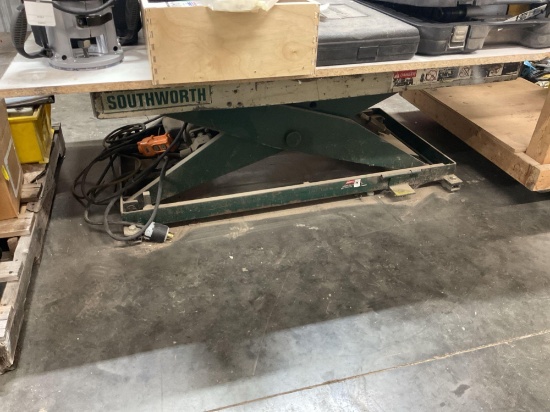 Southworth Hydraulic Scissor Lift Table
