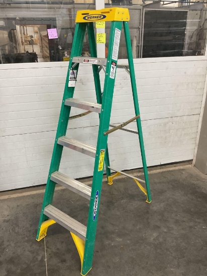 Werner Fiberglass Step Ladder, 5 Ft.