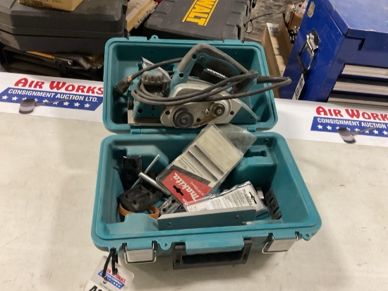 Makita KP0800 3-1/4" Heavy-Duty Hand Planer, 120 Volt, Needs Some Assembly