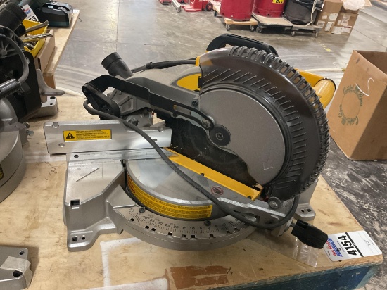 DeWalt DWS713 10" Compound Miter Saw