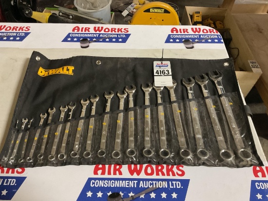 DeWalt Metric Combination Wrench Set, 6mm-24mm