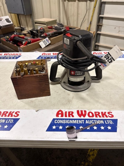 Porter-Cable Heavy-Duty Fixed Base Router With Spiral Bits