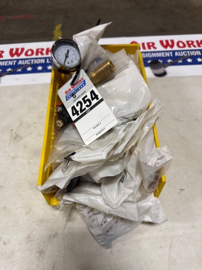 Assorted Nitra Pneumatic Valves, Flow Controls & Air Fittings