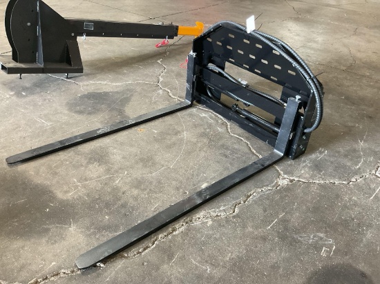 New Unused GIYIHydraulic Skid Steer Pallet Fork Attachment w/ 60" Forks & Adjustable Fork Position