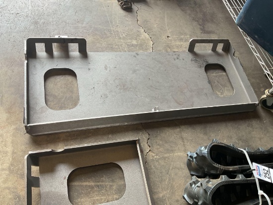 New Unused GIYI Heavy-Duty Skid Steer Mounting Plate / Quick Attach Blank Plate