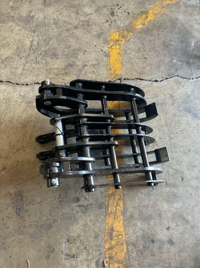 New Unused GIYI Mini Excavator Grabble Attachment