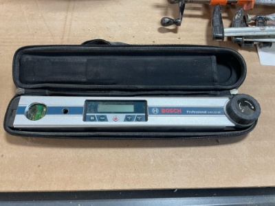 Bosch GAM 220 MF Professional Digital Angle Finder & Miter Calculator with Case