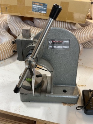 Central Machinery 1-Ton Arbor Press