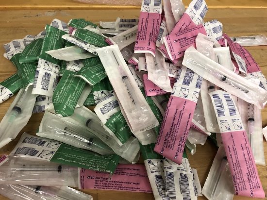 LOT OF BD LUER-LOK SYRINGES