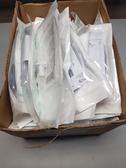 LOT OF NEW BRAUN MEDICAL SUPPLIES - SPIKE ADAPTERS, CONNECTORS