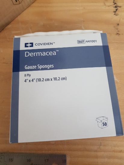 BOX OF 1200 COVIDIEN DERMACEA GAUZE SPONGES
