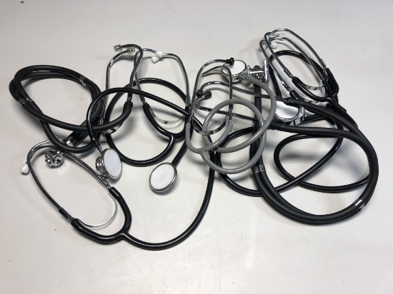LOT OF STETHOSCOPES
