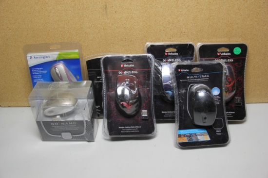 LOT OF WIRELESS COMPUTER MICE