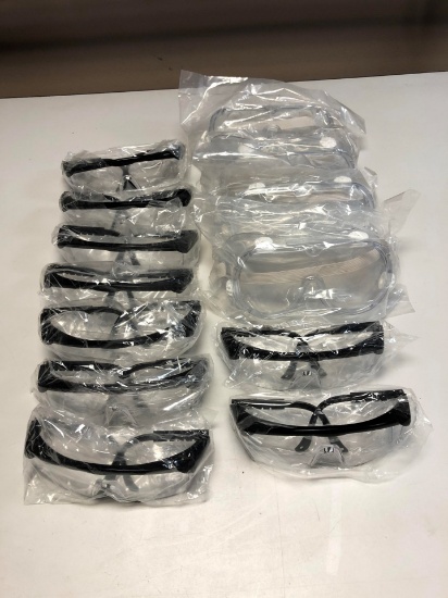 LOT OF NEW MEDICAL/DENTAL PROTECTIVE SAFETY EYE GLASSES