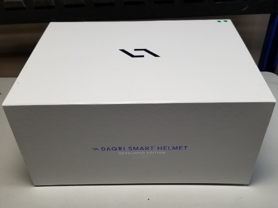 DAQRI DEVELOPER EDITION AUGMENTED REALITY SMART HEADSET/HELMET