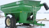 E-Z Trail 710 Grain Cart, 700 bu.