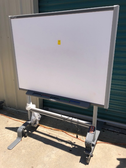 SMART BOARD 55" X 40" (NO POWER SUPPLY)
