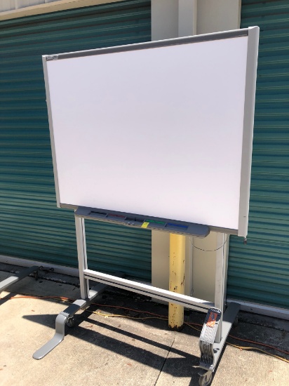SMART BOARD 55" X 40" (NO POWER SUPPLY)