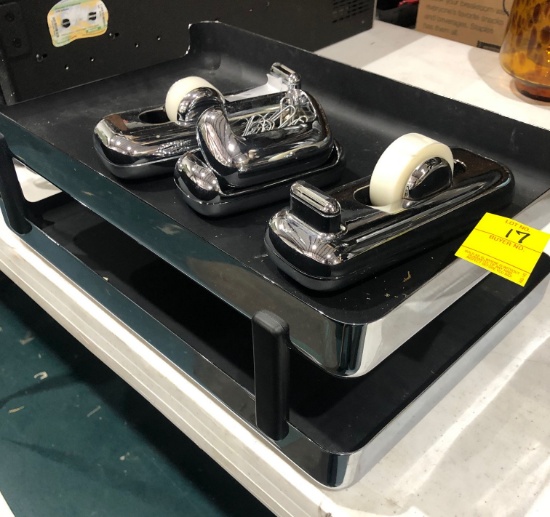 LOT OF OFFICE ACCESSORIES