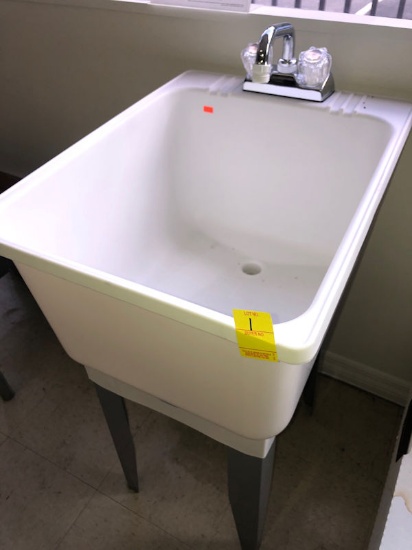 UTILITY SINK 33" X 18' X 23"