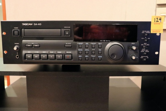 TASCAM DA-40