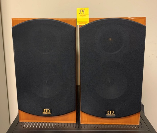 2 Monitor Audio Speaker X $
