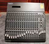 MACKIE 1604-VLZ PRO 16 Channel MIC/ LINE MIXER With PREMIUM XDR  MIC AMPLIFIERS