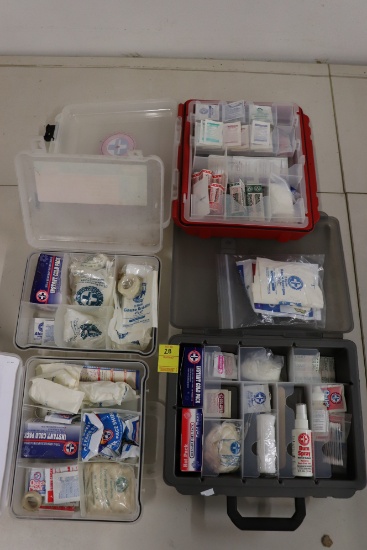 1 Lot of 4 First Aid Kits