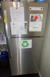 REFRIGERATOR WITH FREEZER (66