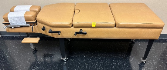 CHIROPRACTIC TABLE
