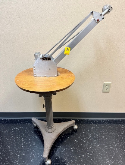 TOFTNESS TABLE