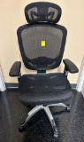 OFFICE CHAIR ON WHEELS