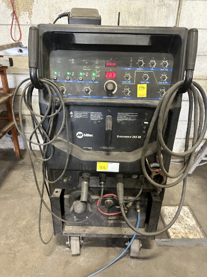MILLER SYNCROWAVE 250DW (SERIAL #LJ370049L)