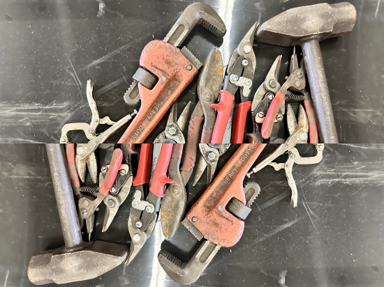 LOT OF ASSORTED TOOLS
