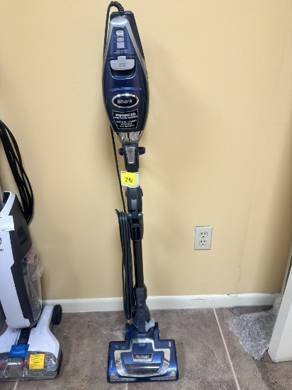SHARK VACUUM