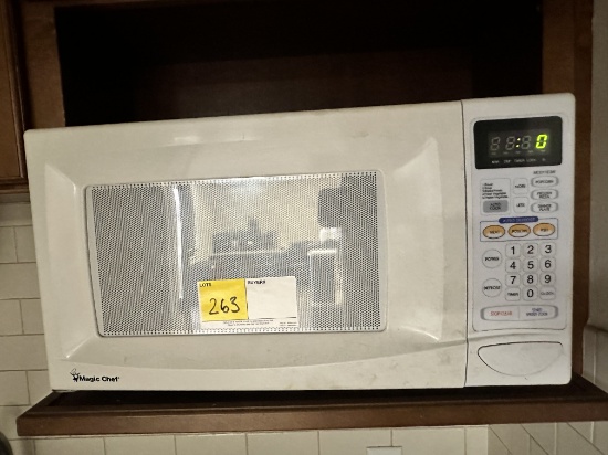 MAGIC CHEF MICROWAVE