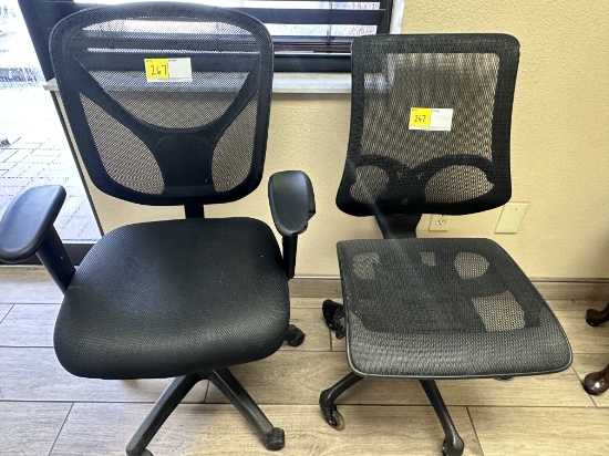 OFFICE CHAIRS ON WHEELS