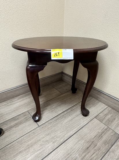 DECORATIVE TABLE