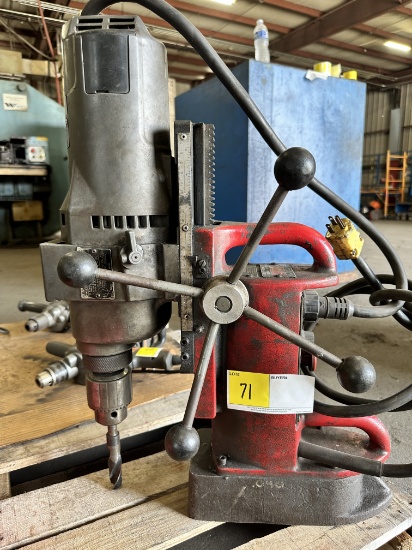 MILWAUKEE MAGNET DRILL