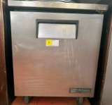 TRUE MODEL TUC-27 UNDERCOUNTER REFRIGERATOR