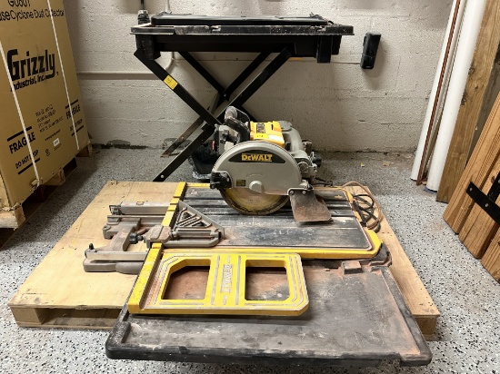 DEWALT TILE SAW WITH STAND