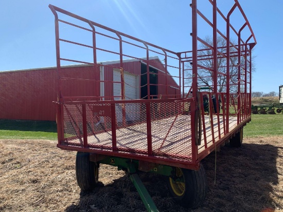 PEQUEA BALE WAGON