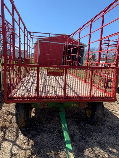 PEQUEA BALE WAGON